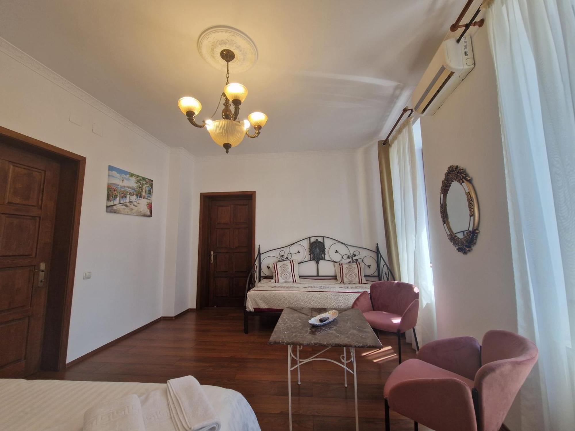 클루지나포카 5* Royal House Near Unirii Square 빌라 외부 사진